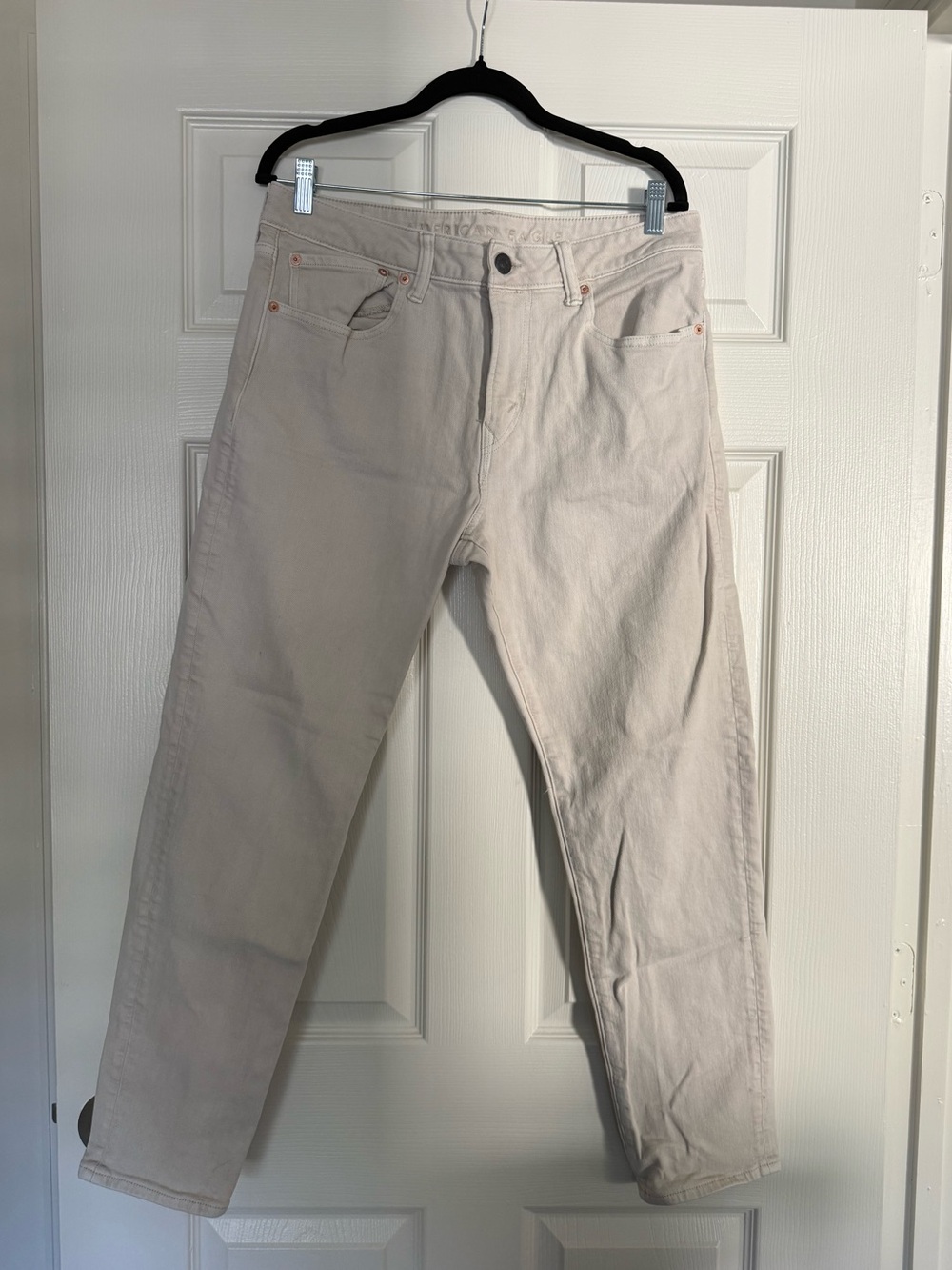 American Eagle Outfitters Men’s Straight Jeans in Light Beige